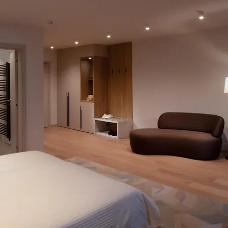 Hisa Putr Bed & Breakfast 4*