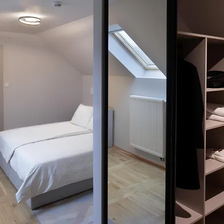 Bed and Breakfast Hisa Putr 4*